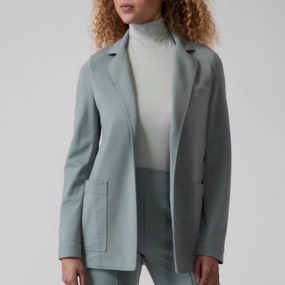Athleta Eastbound Open Front Blazer in Minimalist Gray Sage Green Size 10